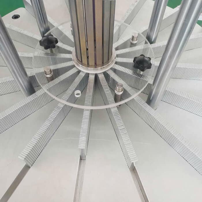 Automatisk BLDC-motor statorspole rotor sirkulær form magnetisk sirkel ståldel innsettingsmaskin