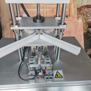 BLDC 모터 고정자 로터 코일 삽입을위한 공장 가격 자동 사각형 모양의 자기 원 강철 부품 삽입 기계