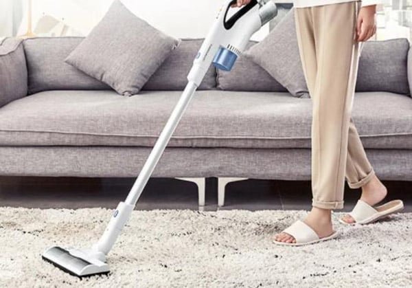 What is the difference between a brush vacuum cleaner and a brushless ...