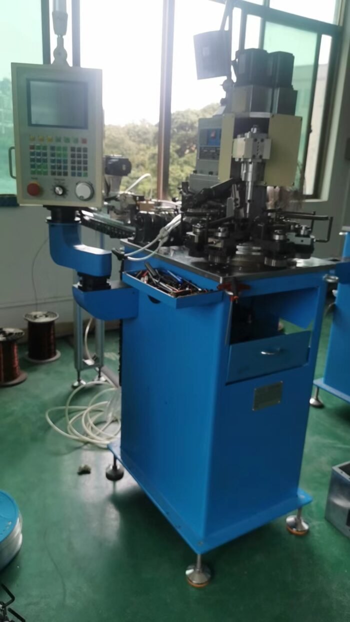 Vacuz Automatic Bobbinless Spring Coil Copper Wire Winding Peeling Skinning Machine Entrega