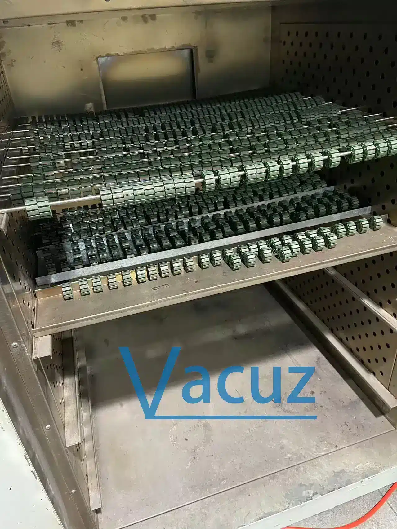 立式实验室型自动静电环氧粉末喷涂机，用于无人机转子定子 BLDC FPV UAV 电机铁芯