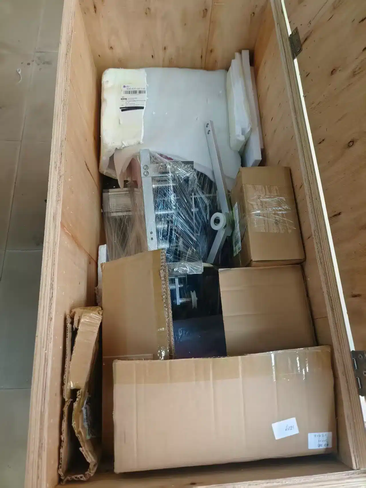 Vacuz Gear Head and 7 Inches Belt Type Semi Automatic Toroidal Core Inductor Winding Machine Shipping to India