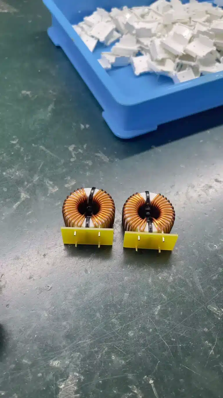 Vacuz Automatic Common Mode Toroidal Inductor Coil Pin Lead Wire Cutting Forming Machine Shipping