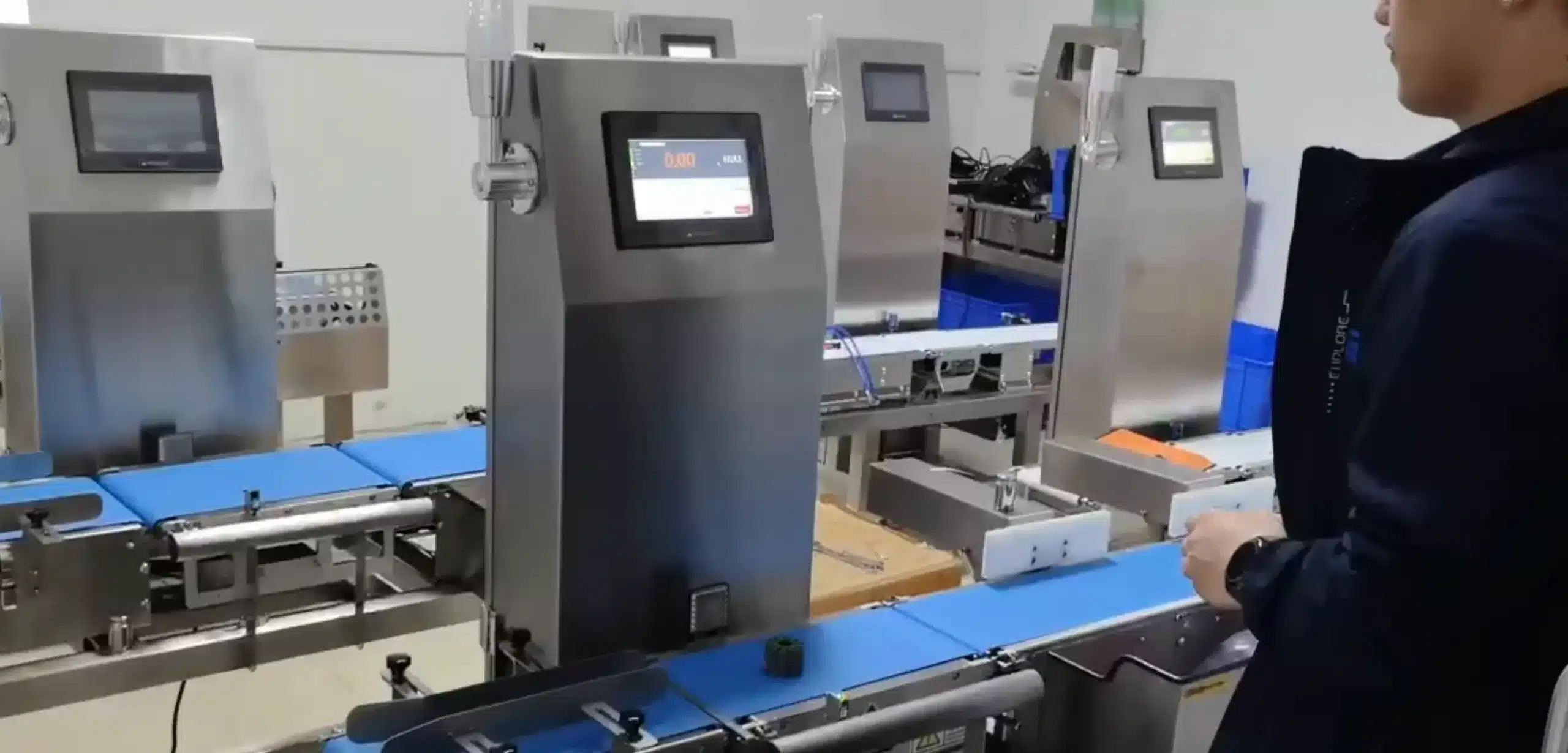 vacuz fpv drone stator motor core dynamic weighing check weigher machine conveyor scale sorting factory production line online weight check 1