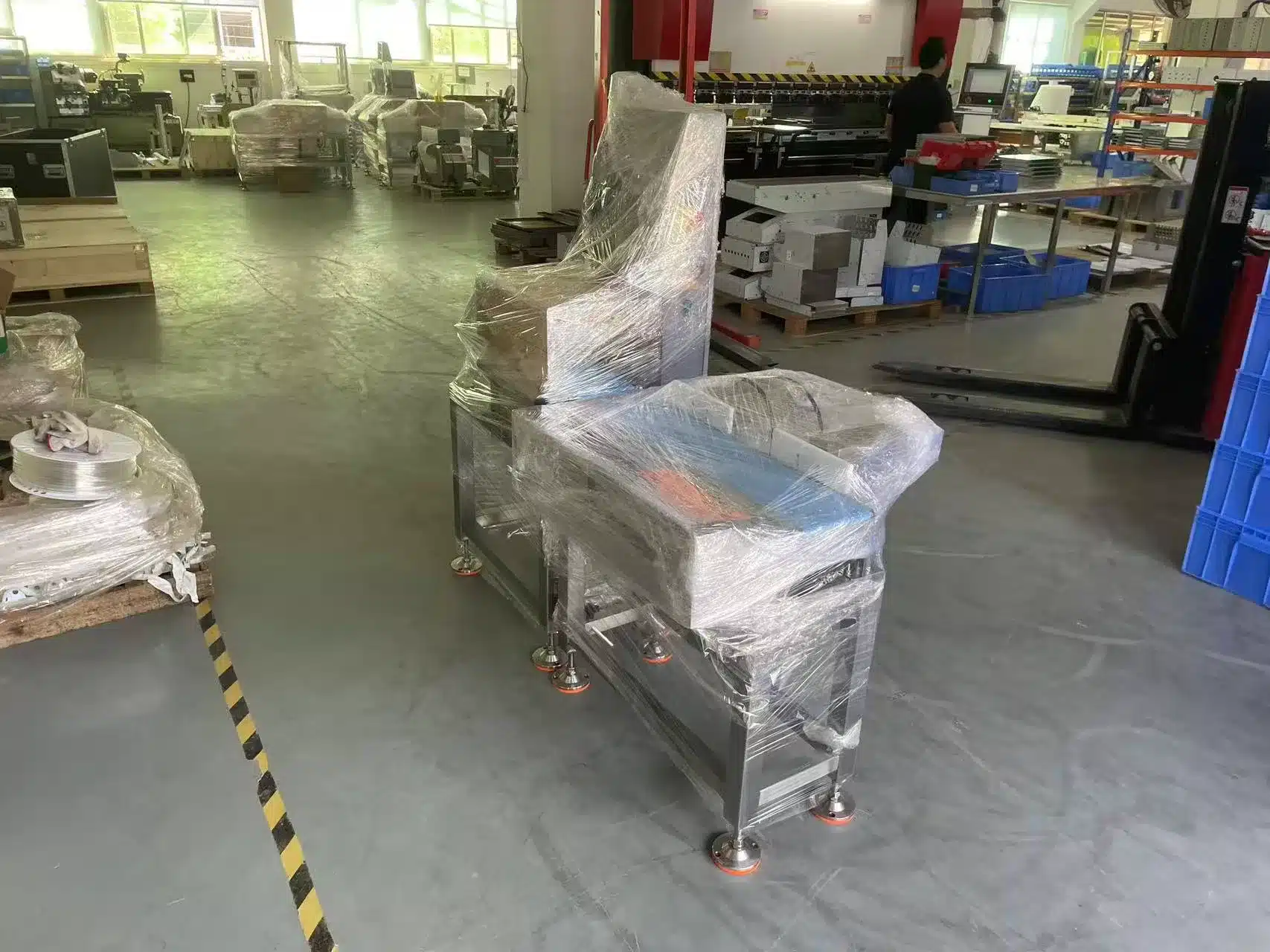 vacuz fpv drone stator motor core dynamic weighing check weigher machine conveyor scale sorting factory production line online weight check 2