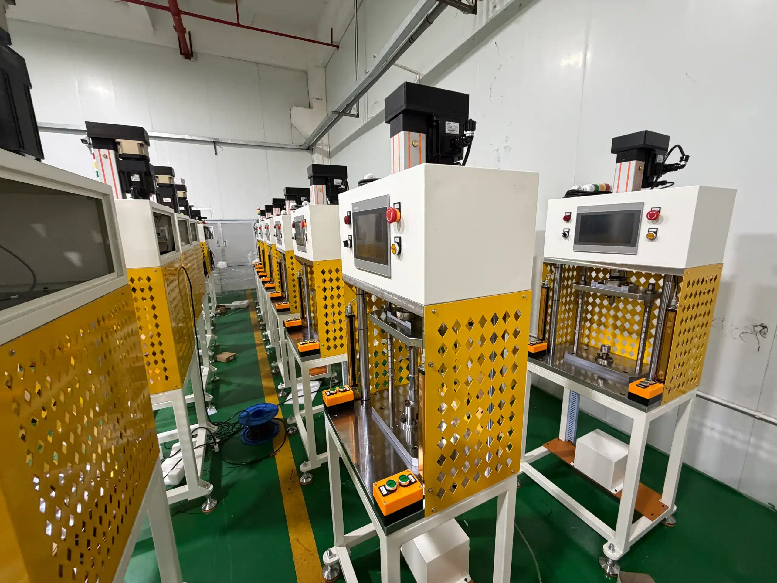 vacuz 16 sets servo pressing machines shipment for 3115 2807 fpv drone motor parts assembly pressing 1